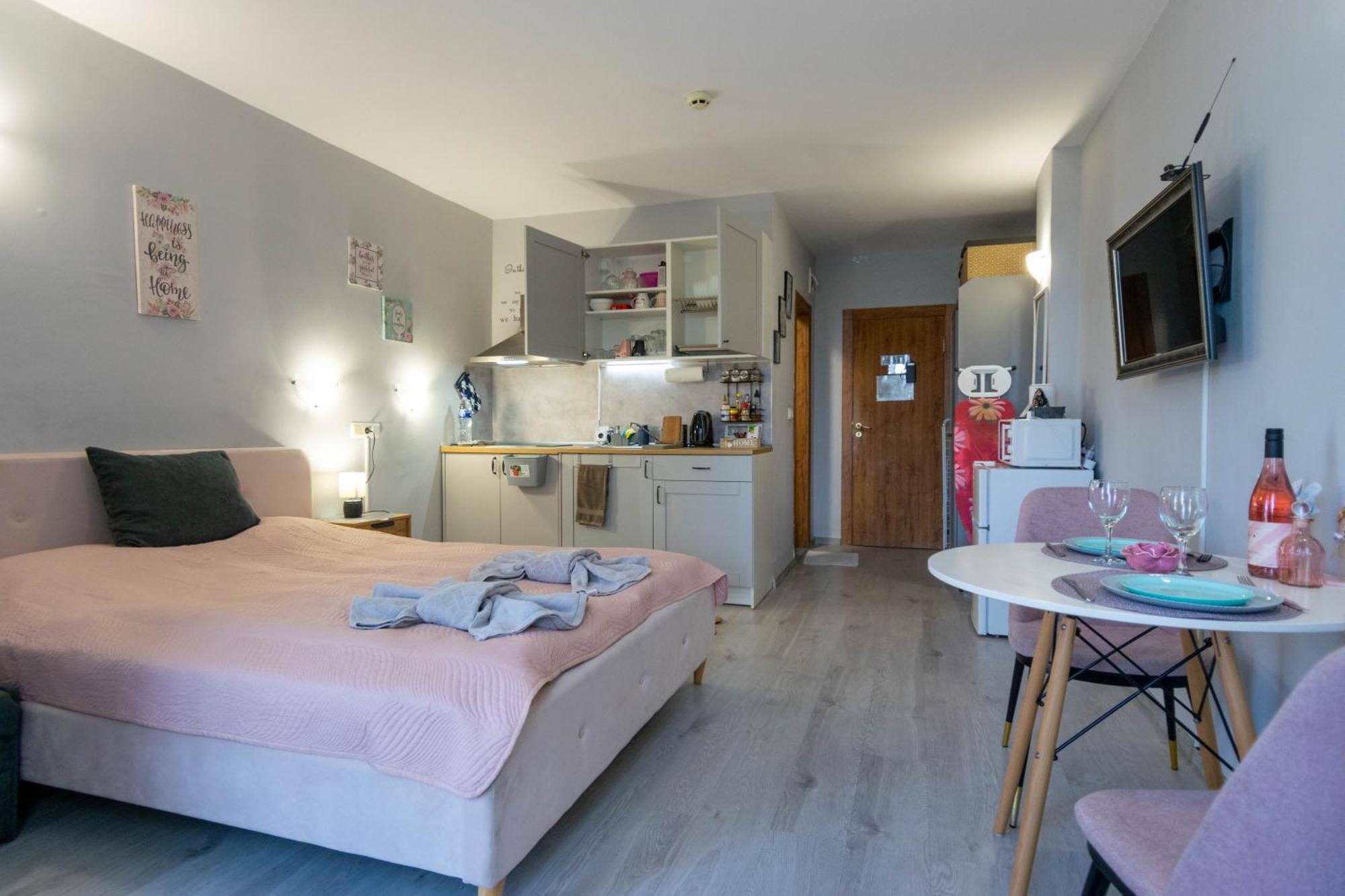 Joy Apartment Slântsjev Brjag Eksteriør bilde